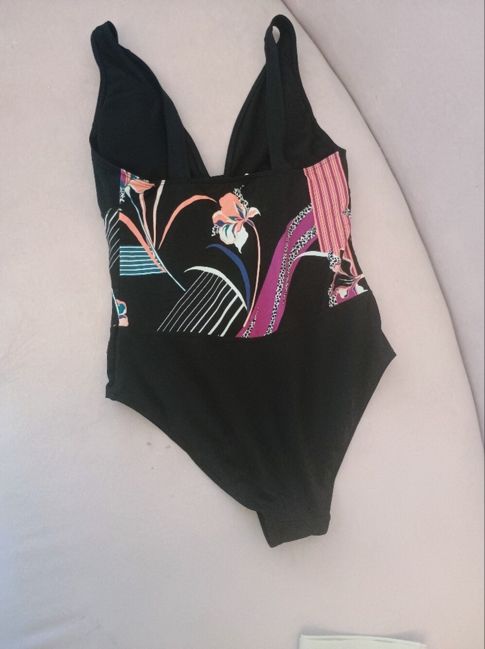 Roxy Black Floral-Accent One-Piece Swimsuit NWOT Pop Surf - Picture 2 of 3